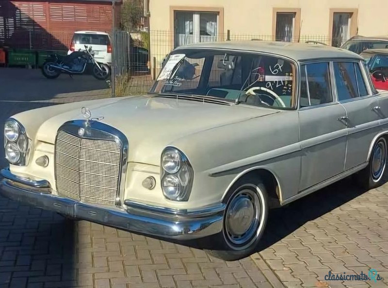 1963' Mercedes-Benz 220 W111 photo #1