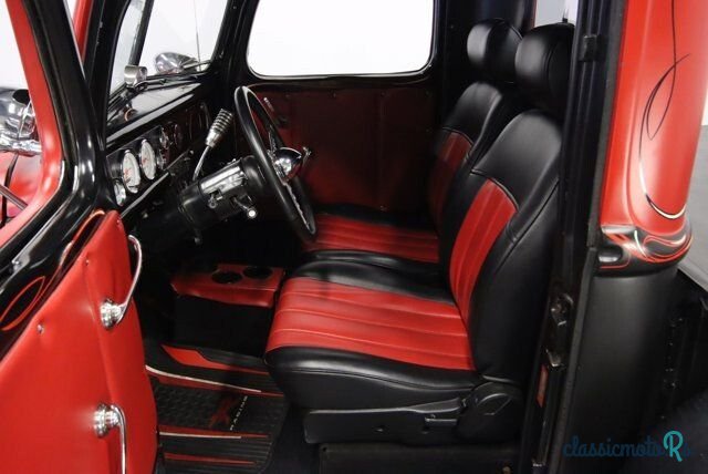 1947' Ford Pickup photo #3