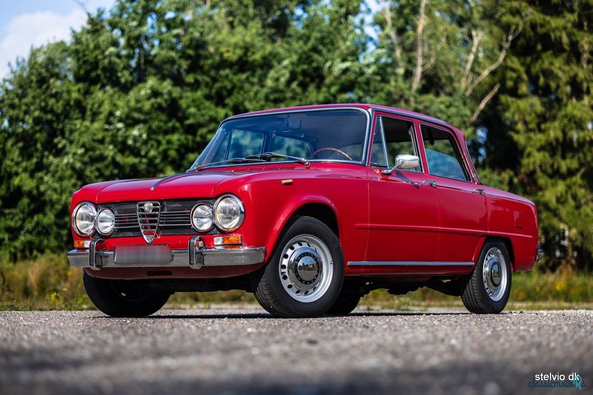 1971' Alfa Romeo Giulia photo #4