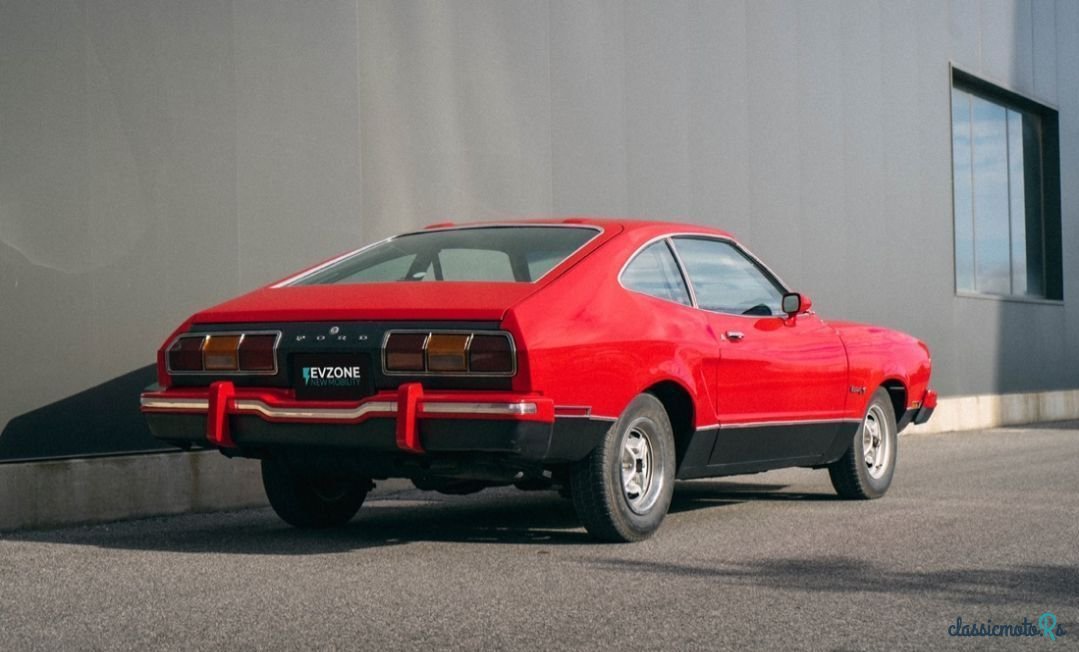 1974' Ford Mustang photo #2