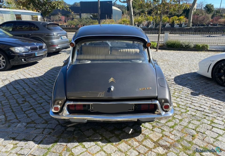 1968' Citroen DS photo #3