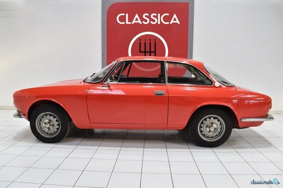 1975' Alfa Romeo Gt Junior photo #3