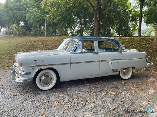 1954' Ford Crestline Sunliner photo #5