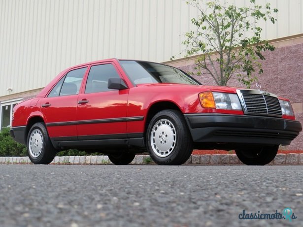 1985' Mercedes-Benz 300 photo #1