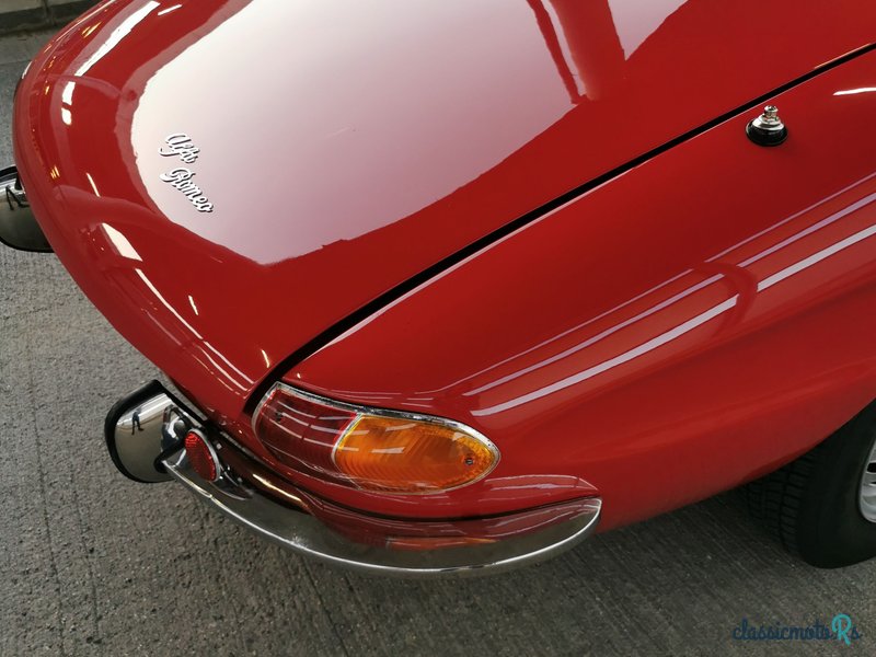 1968' Alfa Romeo Spider Duetto Series 1 1600 photo #4