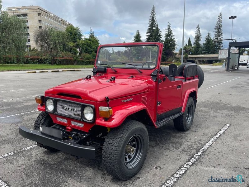 1980' Toyota Land Cruiser photo #1