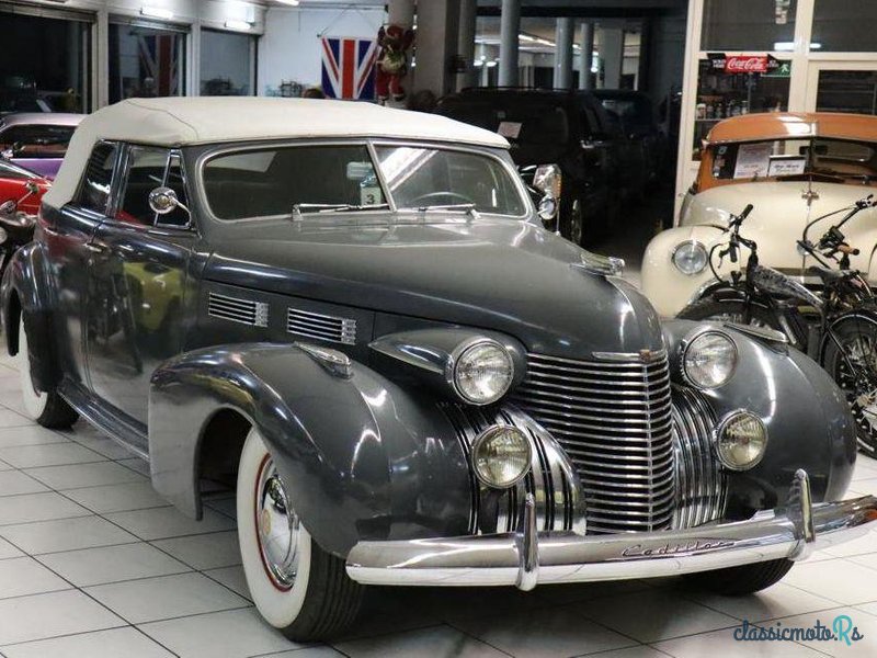 1940' Cadillac Series 62 photo #3