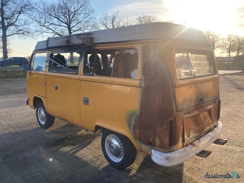 1975' Volkswagen Type 2 photo #3