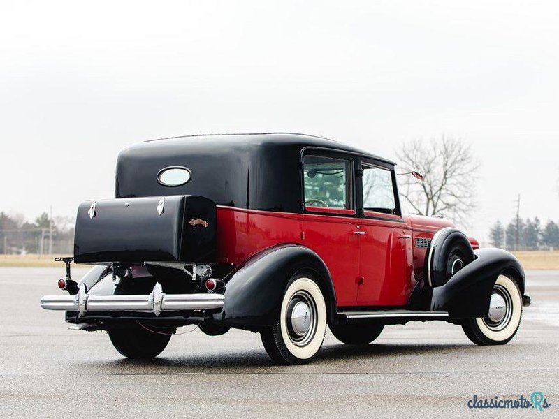 1937' Buick Roadmaster Limousine photo #2
