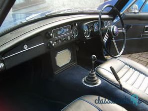 1968' MG MGC photo #5