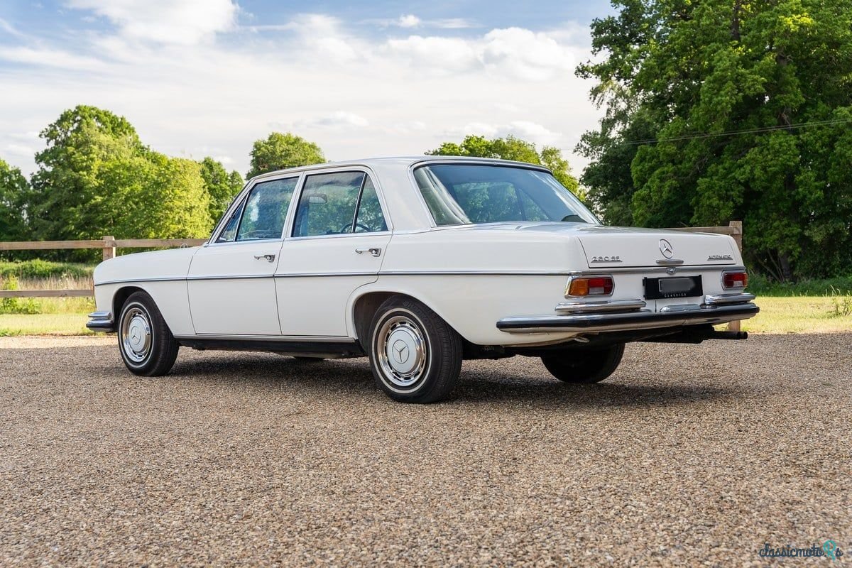 1972' Mercedes-Benz 280 photo #6