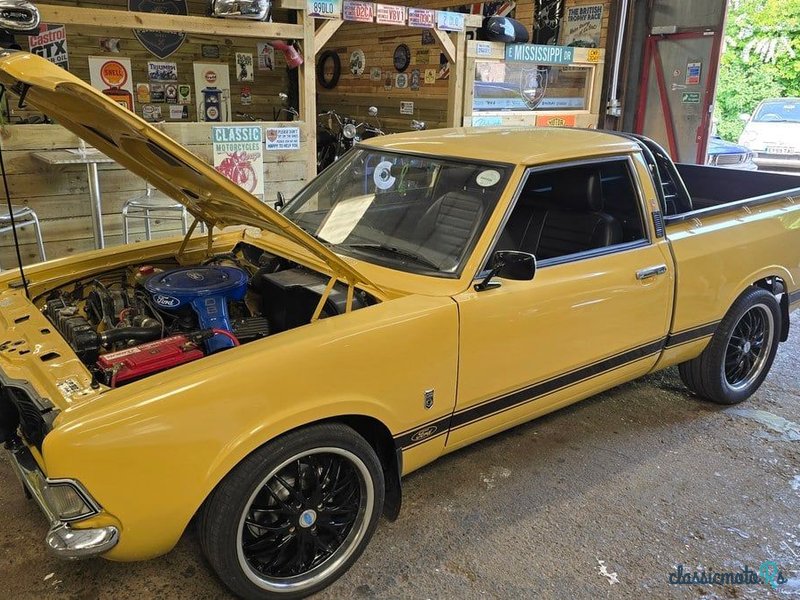 1974' Ford Cortina photo #5