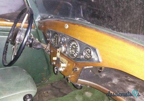 1949' Rover 75 P3 photo #1