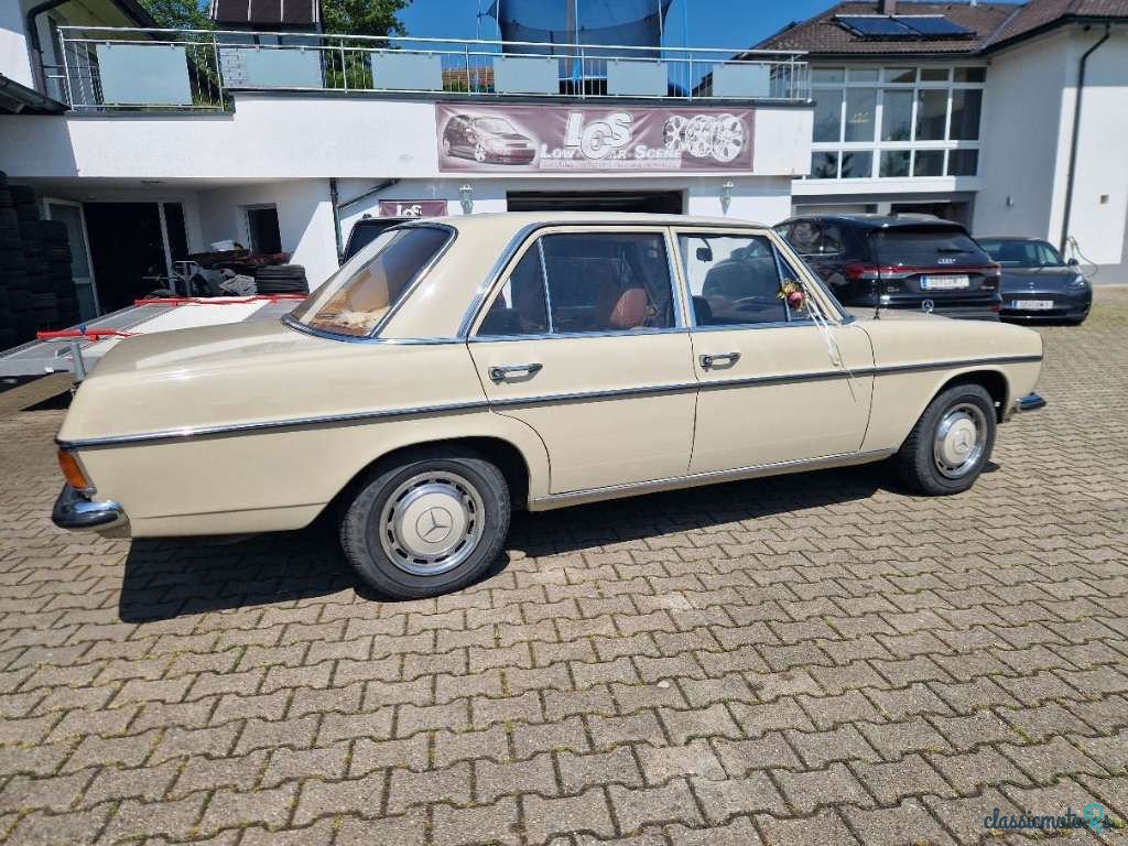 1968' Mercedes-Benz Strichacht 220/8 photo #6