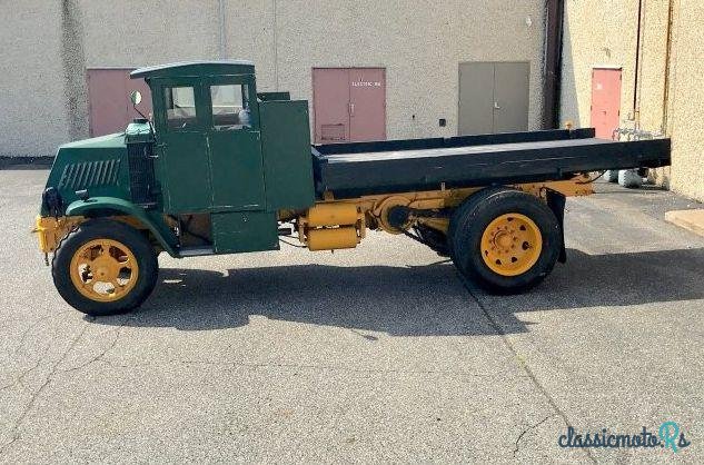 1924' Mack Model AC photo #3
