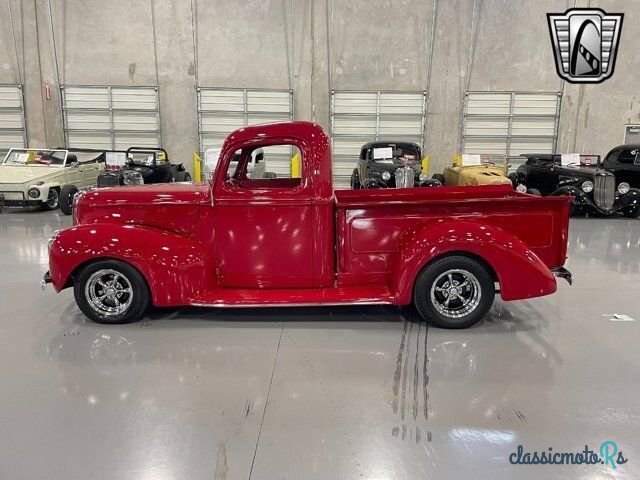 1941' Ford Custom photo #3