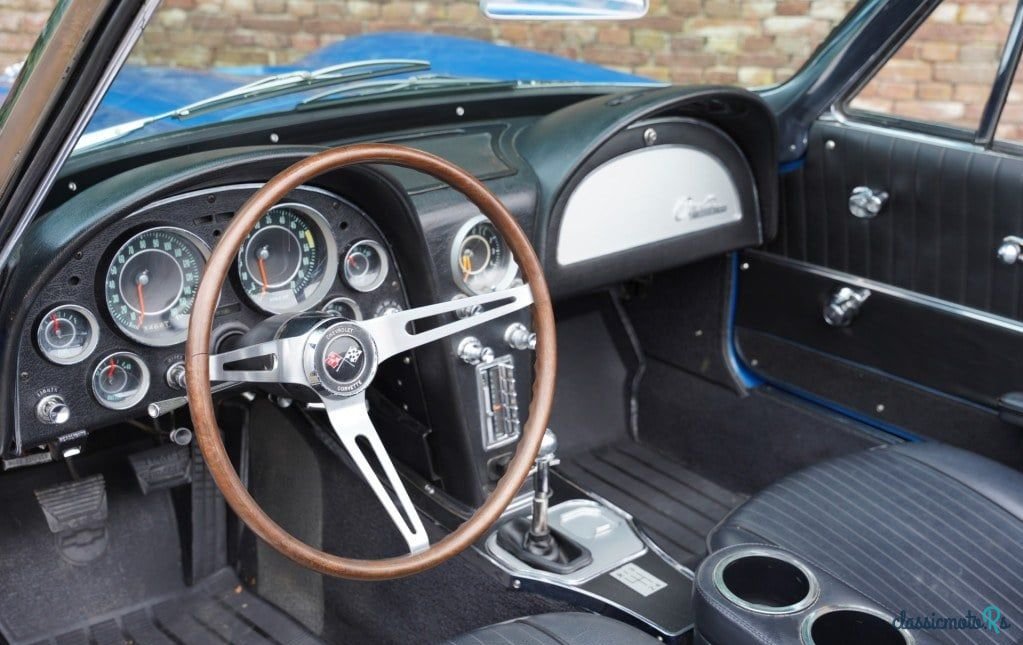 1964' Chevrolet Corvette photo #3