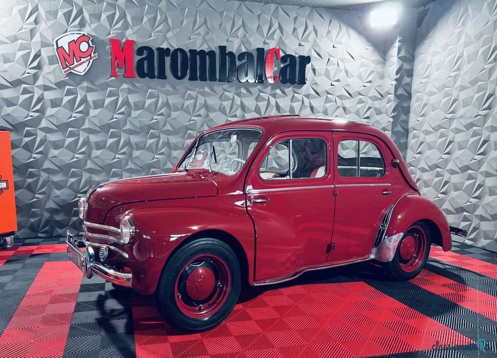 1956' Renault 4 Cv Joaninha photo #1