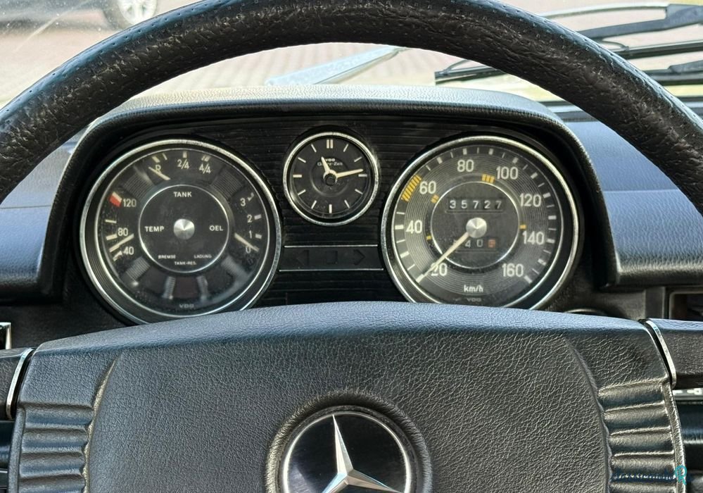 1970' Mercedes-Benz W115 220D photo #5