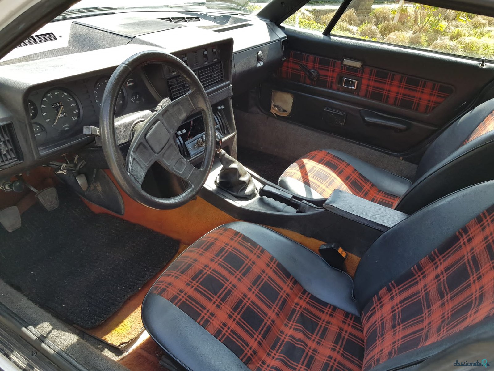 1982' Triumph TR7 2.0 Hardtop Coupe photo #3