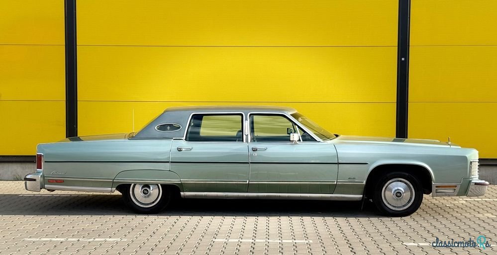 1976' Lincoln Continental photo #2