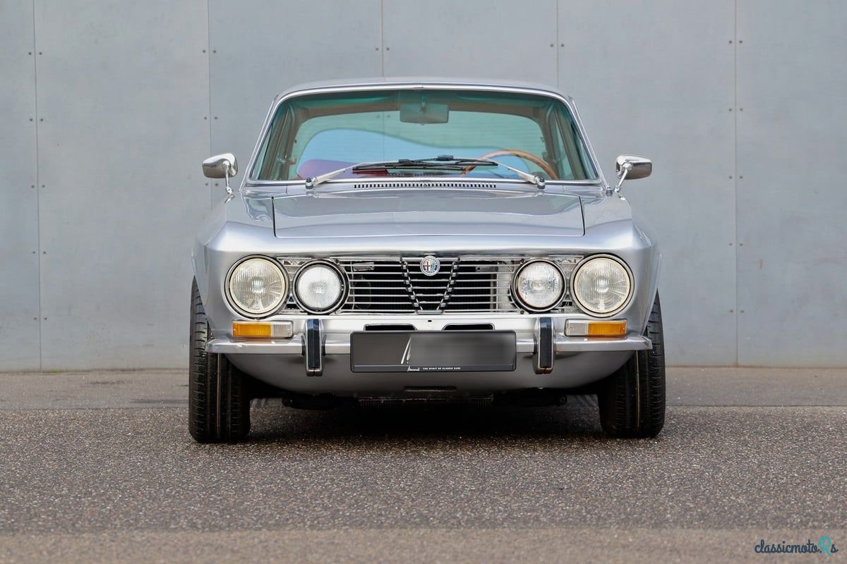 1975' Alfa Romeo Gtv 2000 photo #6