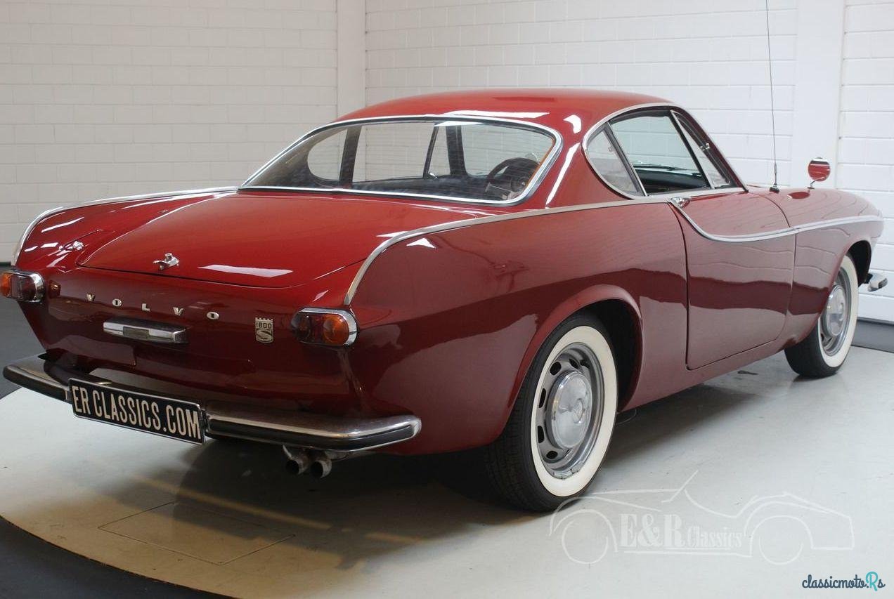 1965' Volvo P 1800 photo #2