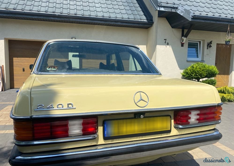 1977' Mercedes-Benz W123 photo #5