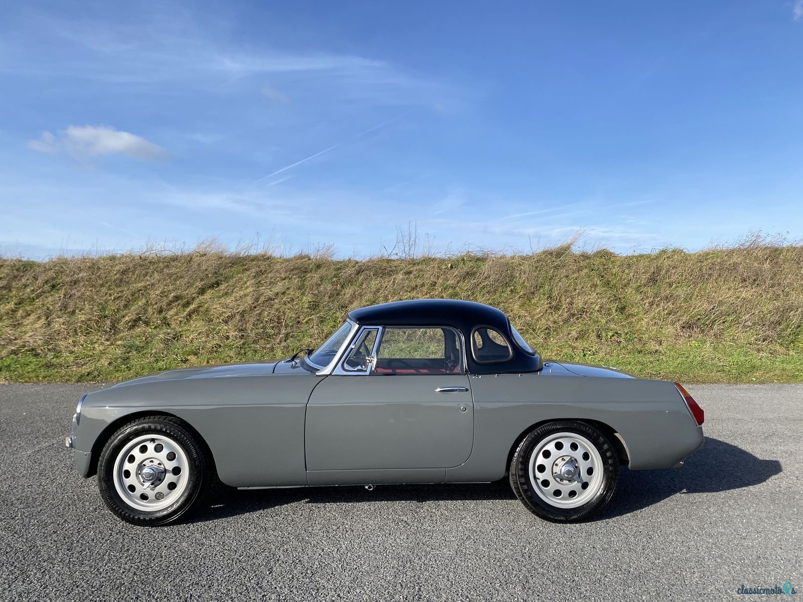 1975' MG Mgb 6 photo #5