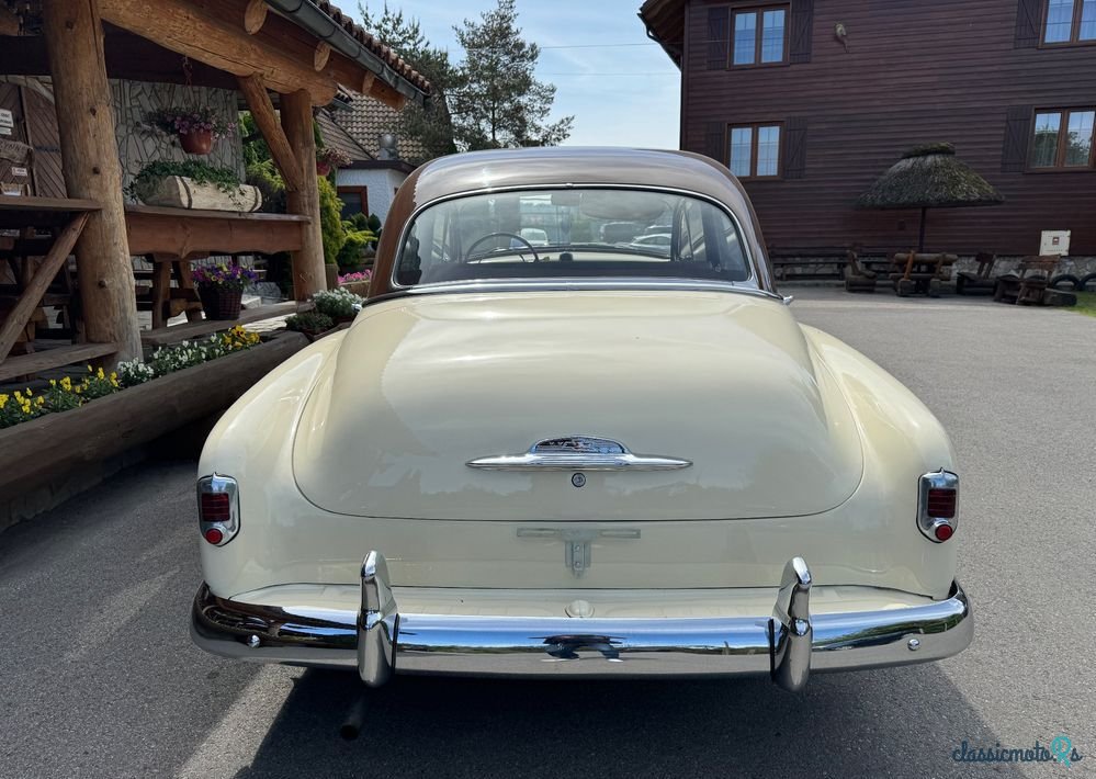 1952' Chevrolet Deluxe photo #5