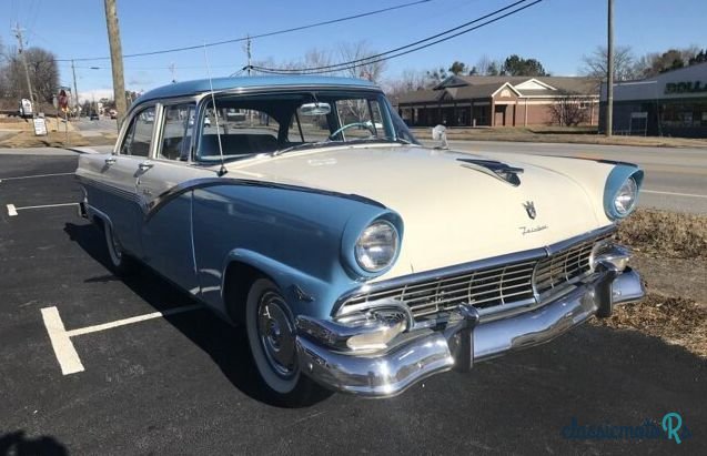 1956' Ford Fairlane photo #1
