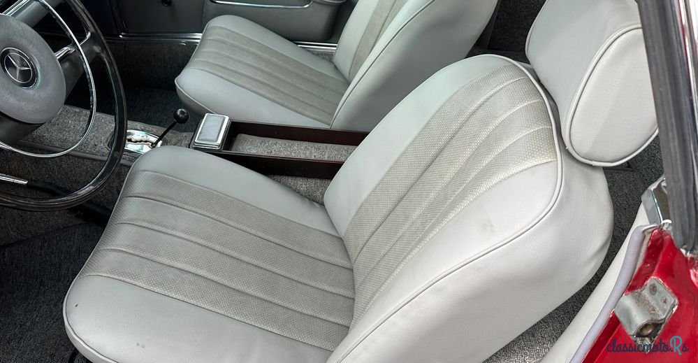 1970' Mercedes-Benz 280SL Pagoda photo #4