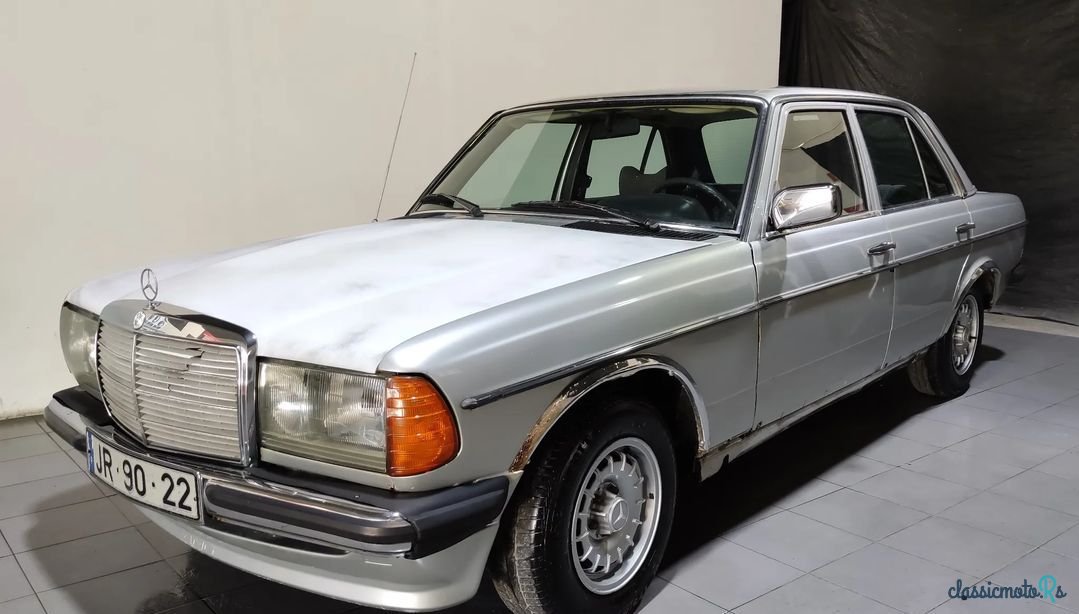 1979' Mercedes-Benz 300 photo #1