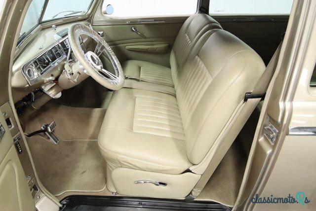 1948' Plymouth Deluxe photo #3