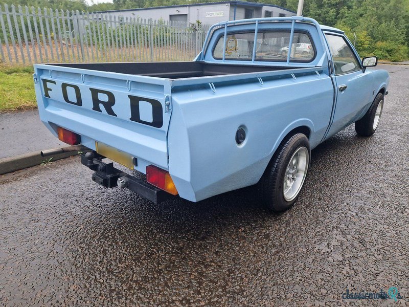 1977' Ford Cortina photo #3