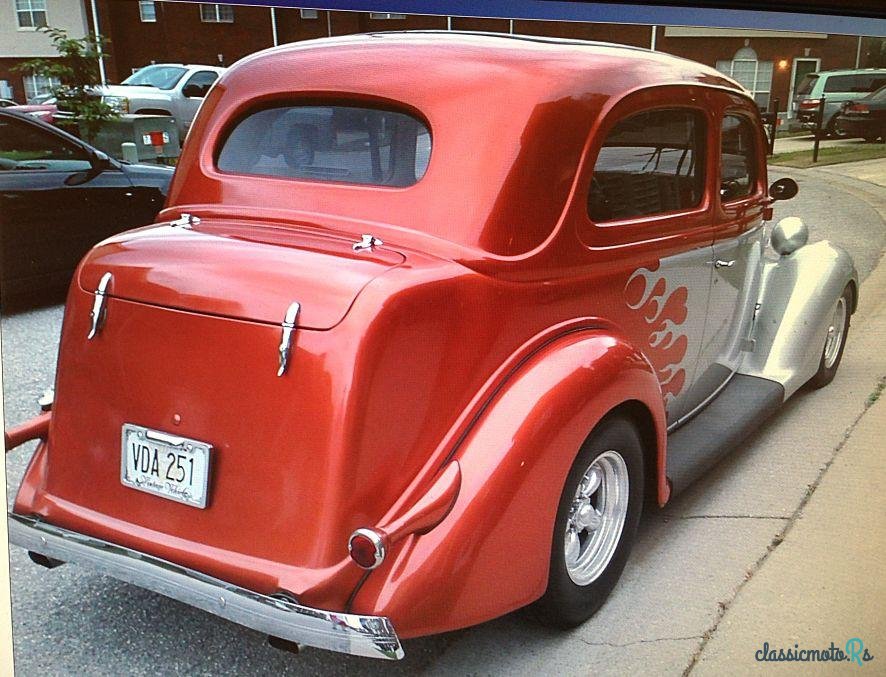 1936' Ford Deluxe photo #2