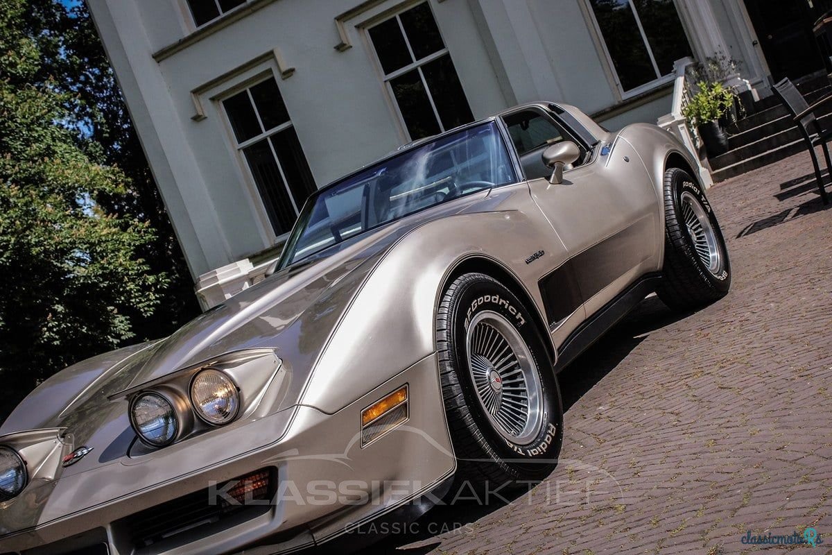 1982' Chevrolet Corvette photo #6