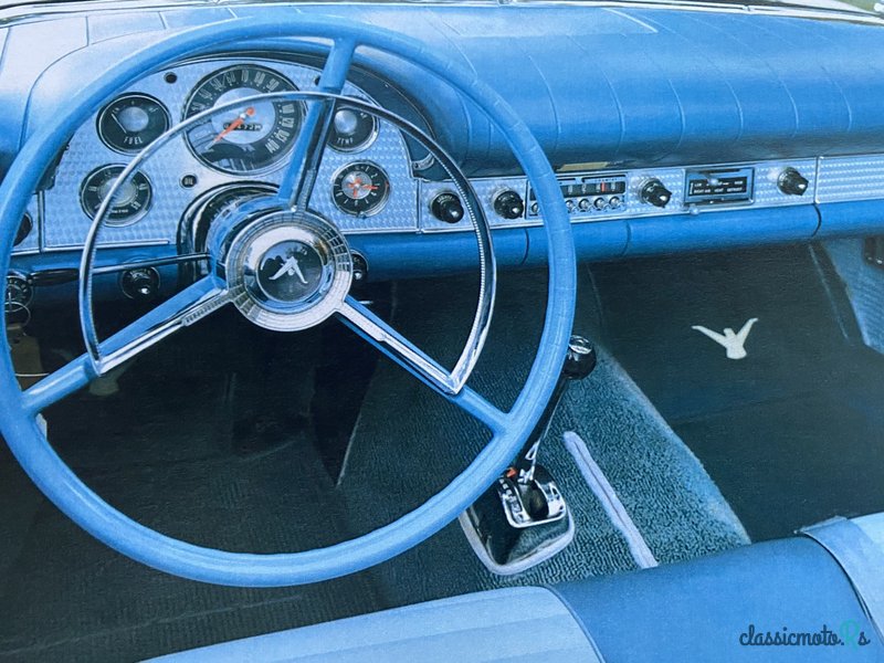 1957' Ford Thunderbird photo #2