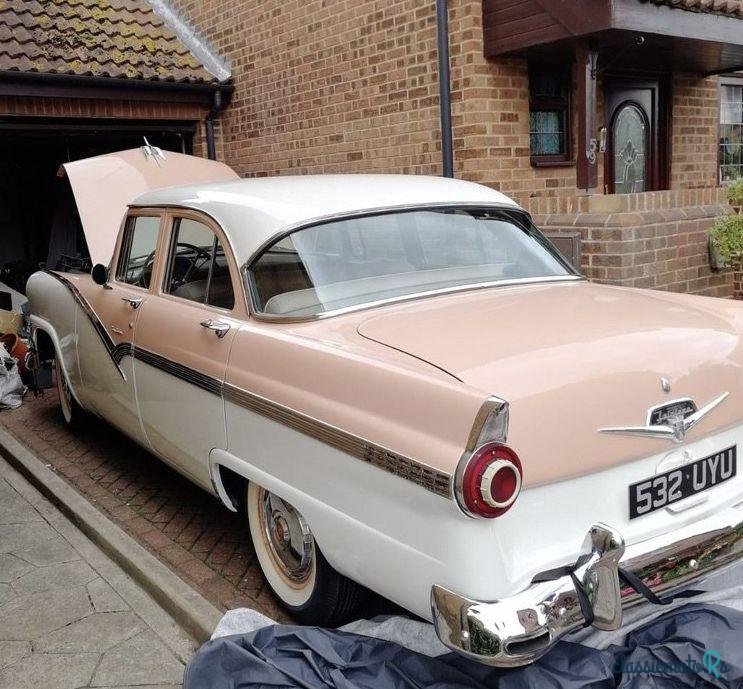 1956' Ford Fairlane photo #1