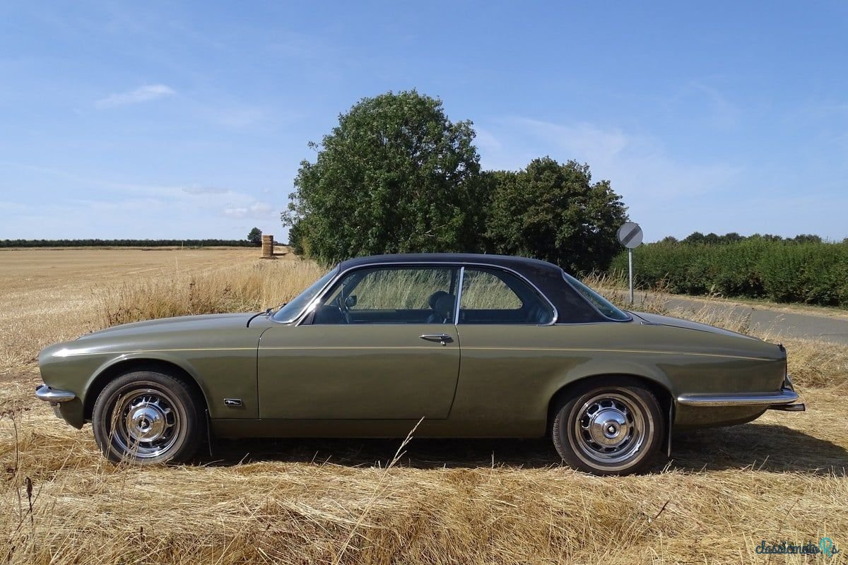 1976' Jaguar XJ photo #5