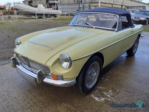 1969' MG MGC photo #2