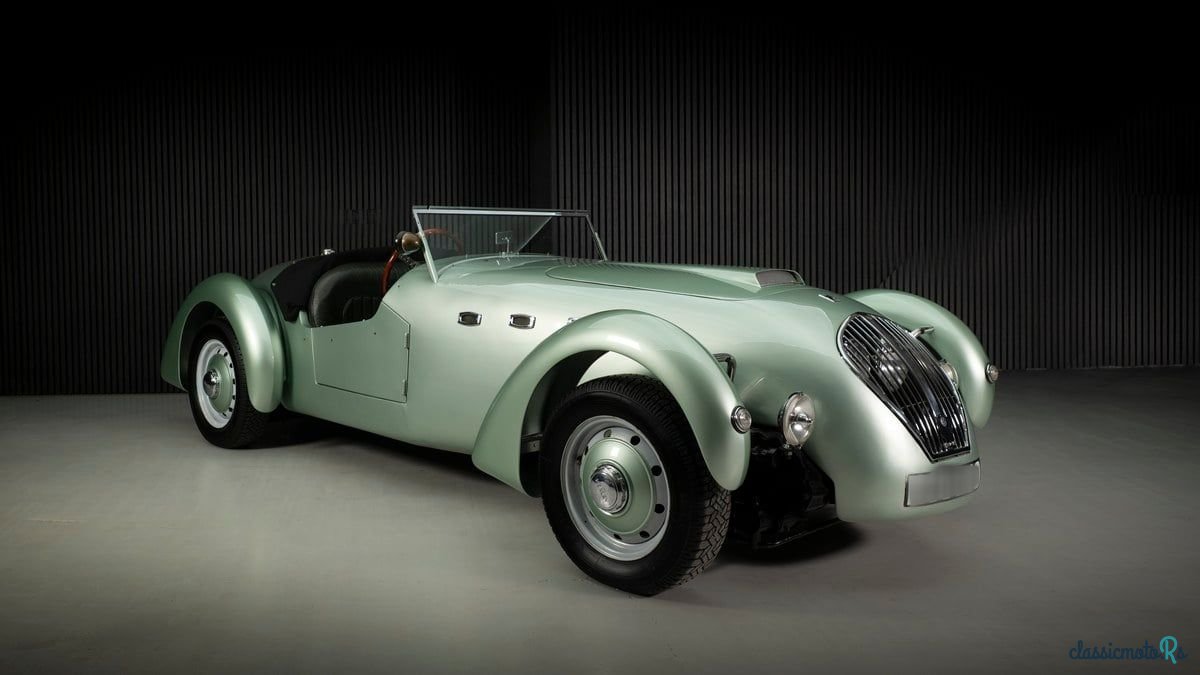 1950' Healey Silverstone photo #1