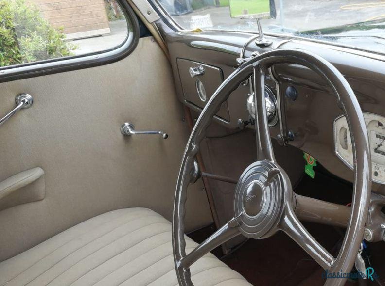 1937' Ford V8 Model 62 photo #3