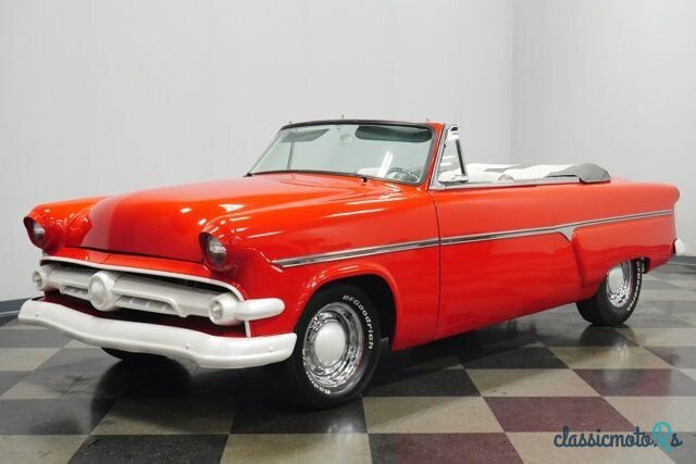 1954' Ford Crestline photo #4