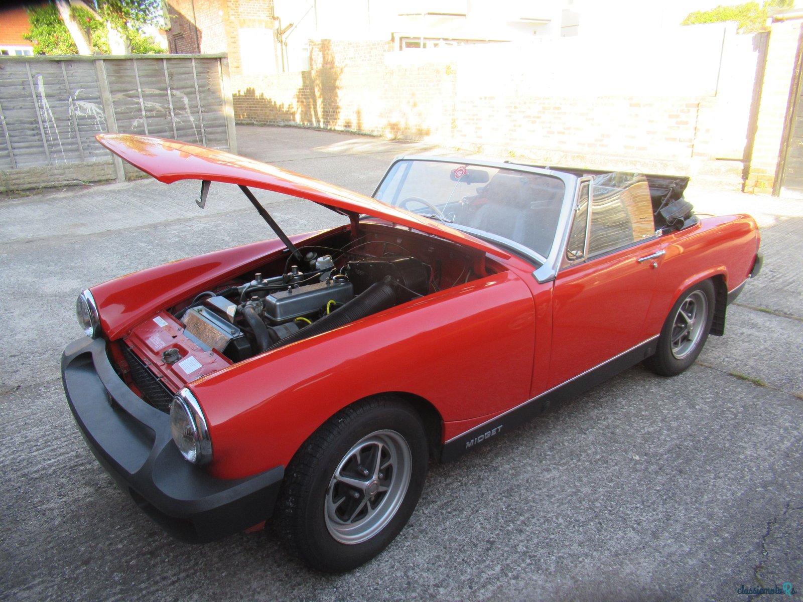 1975' MG Midget photo #3