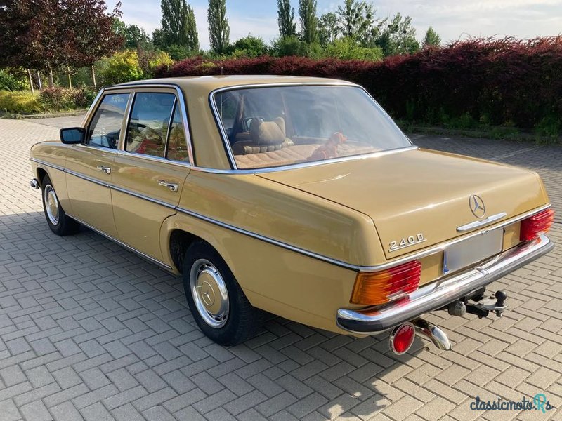 1975' Mercedes-Benz W115 photo #6
