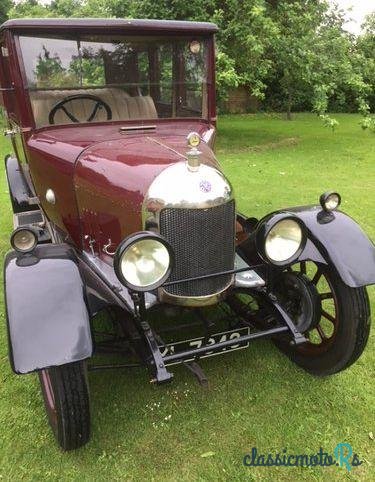 1924' Morris Oxford Saloon photo #2