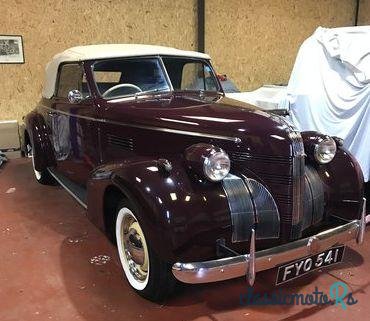 1939' Pontiac Silver Streak photo #4