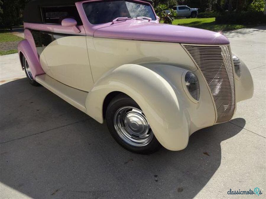 1937' Ford Custom photo #2