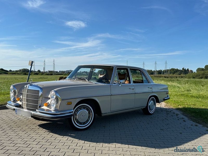 1969' Mercedes-Benz 280 photo #4